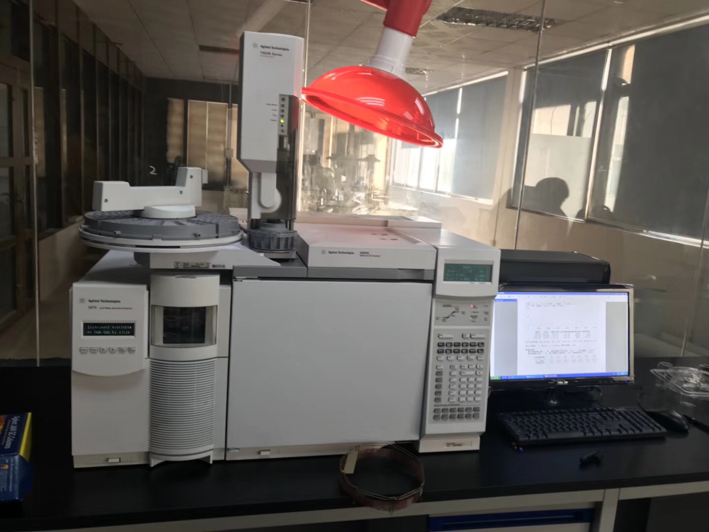 東莞某實驗室購買我司安捷倫 GCMS 6890N-5975安裝調(diào)試完畢。