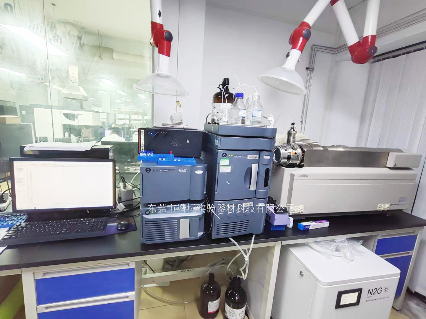 5月8日液質(zhì)聯(lián)用質(zhì)譜儀AB SCIEX 4000+waters液相在東莞安裝適用藥物研發(fā),生物分析,環(huán)境監(jiān)測(cè)